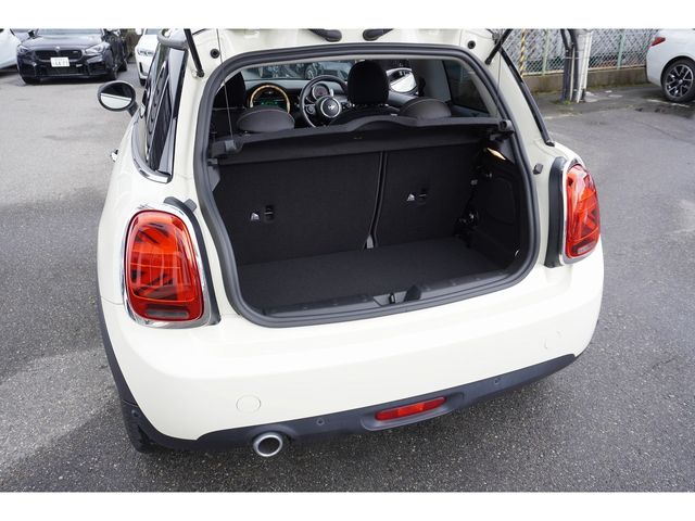 BMW MINI COOPER D 2021 Image 31