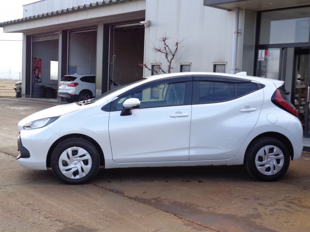 TOYOTA AQUA 2022 Image 31