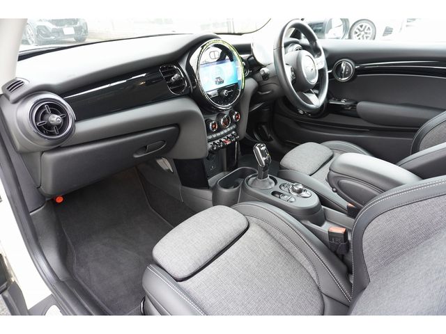 BMW MINI COOPER S 2022 Image 31