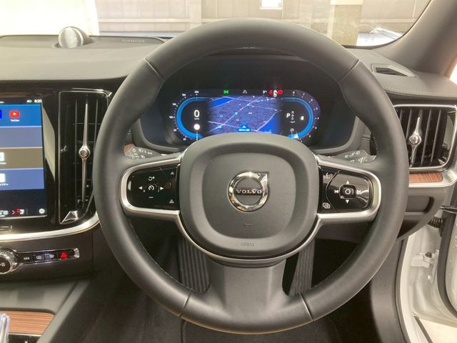 VOLVO V60 2025 Image 31