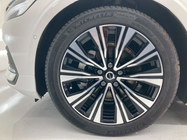 VOLVO V60 2025 Image 31