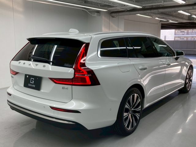 VOLVO V60 2025 Image 31