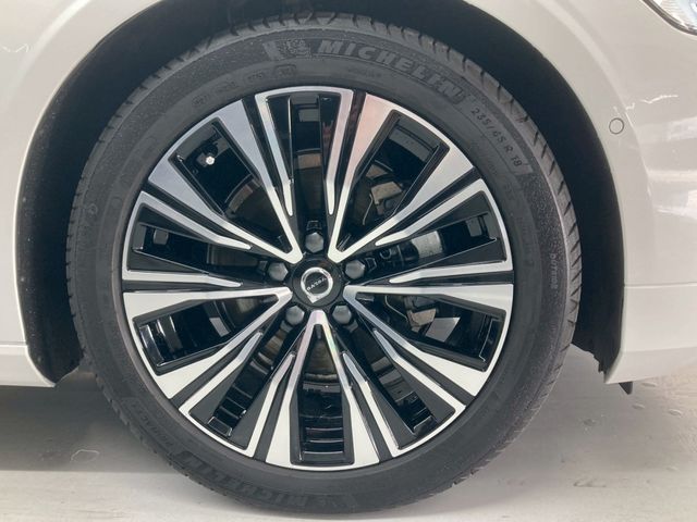 VOLVO V60 2025 Image 31