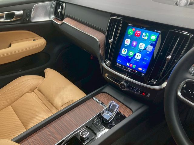 VOLVO V60 2025 Image 31