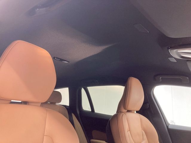 VOLVO V60 2025 Image 31