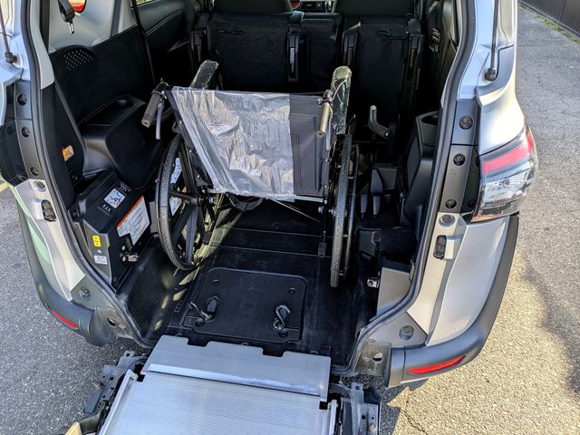 TOYOTA SIENTA 2016 Image 31