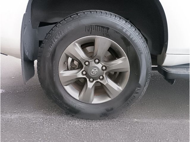 TOYOTA LANDCRUISER PRADO 2012 Image 31