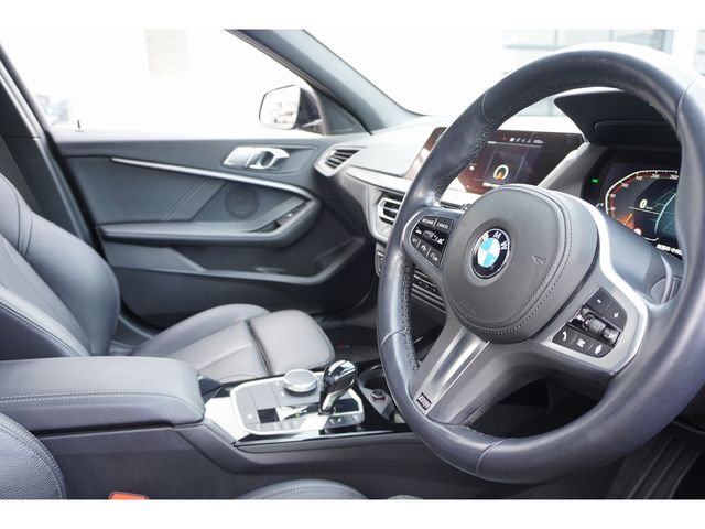 BMW 1SERIES 2021 Image 31