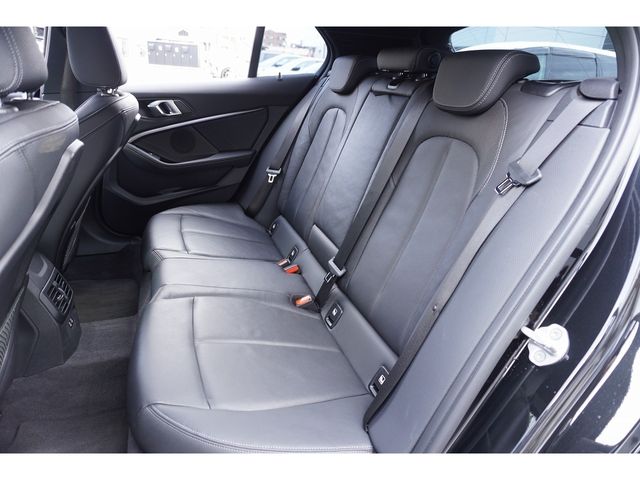 BMW 1SERIES 2021 Image 31