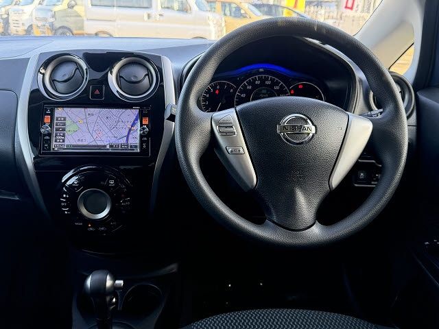 NISSAN NOTE 2015 Image 31
