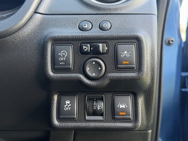 NISSAN NOTE 2015 Image 31