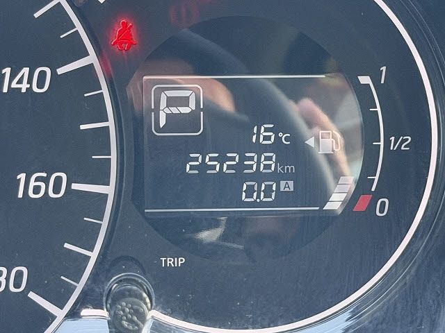 NISSAN NOTE 2015 Image 31