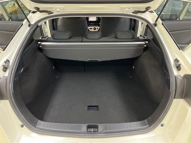 TOYOTA PRIUS 2018 Image 31