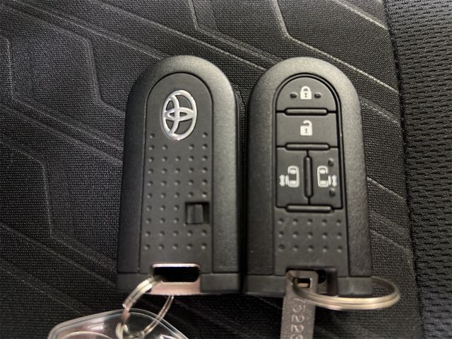 TOYOTA ROOMY 2017 Image 31