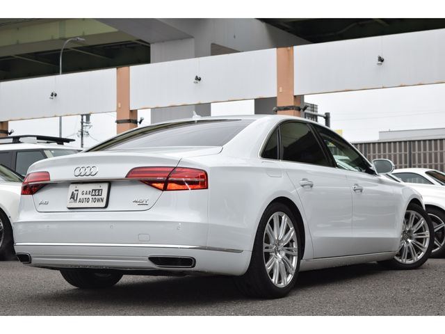 AUDI A8 2014 Image 31