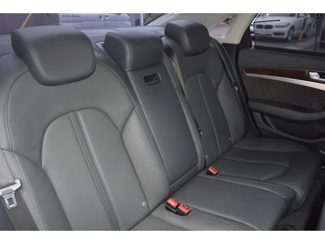 AUDI A8 2014 Image 31