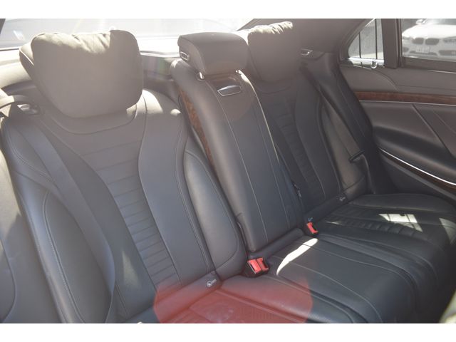 MERCEDES BENZ S CLAS 2015 Image 31