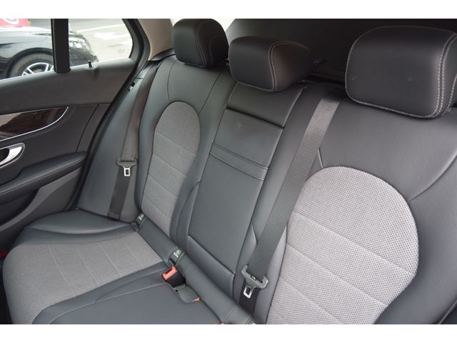 MERCEDES BENZ C CLAS 2015 Image 31