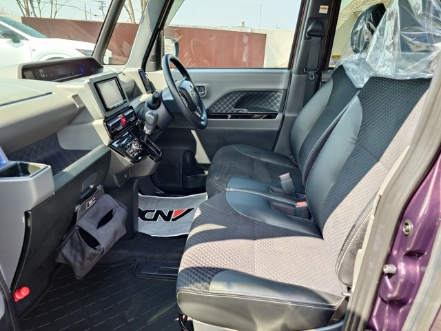 DAIHATSU TANTO CUSTOM 2020 Image 31