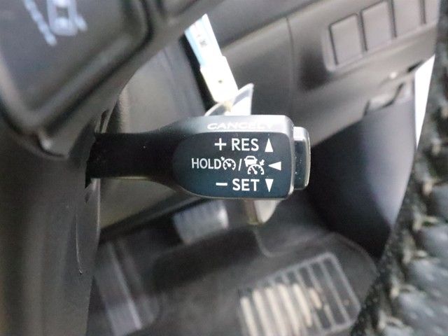 TOYOTA HARRIER 2WD 2017 Image 31