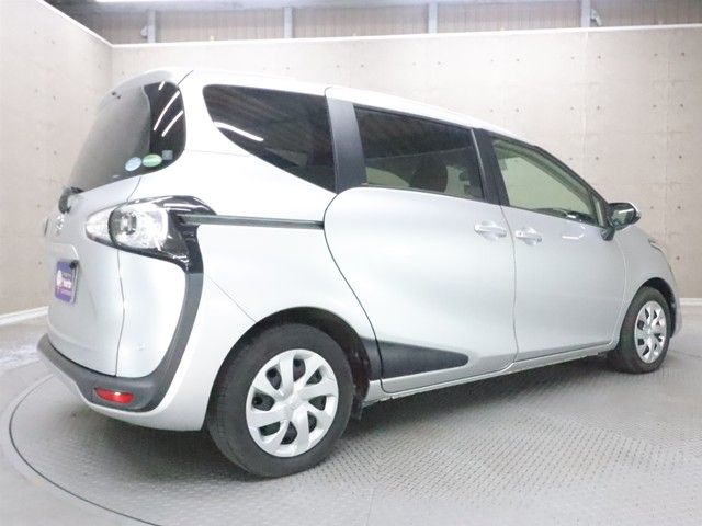 TOYOTA SIENTA 2018 Image 31