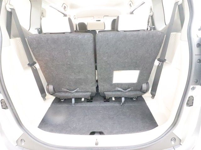 TOYOTA SIENTA 2018 Image 31