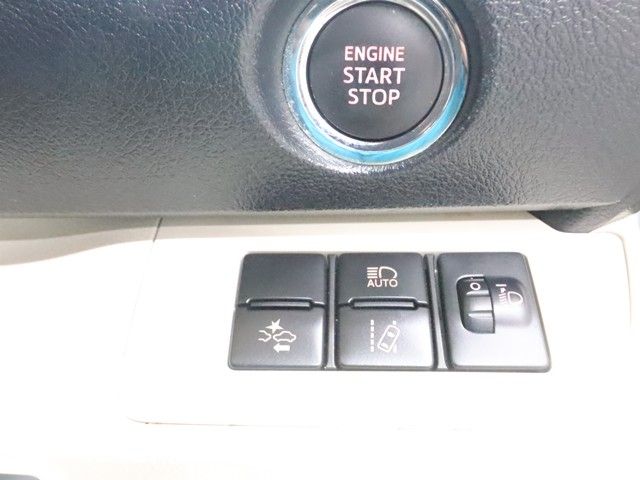 TOYOTA SIENTA 2018 Image 31