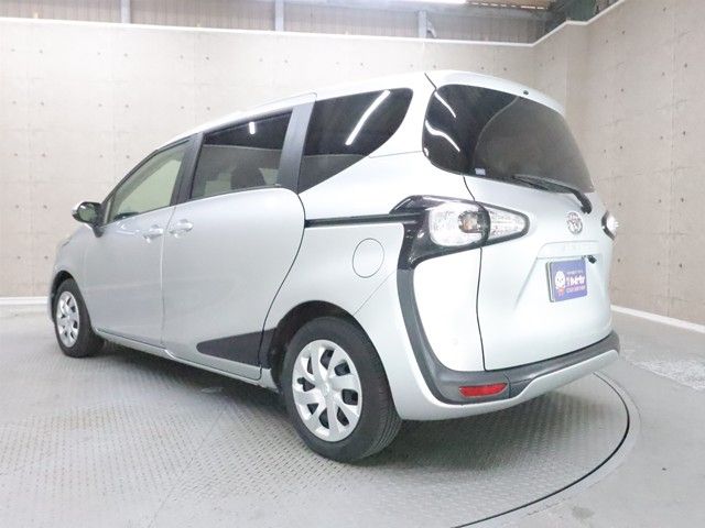 TOYOTA SIENTA 2018 Image 31