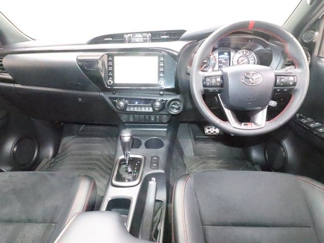 TOYOTA HILUX 4WD 2023 Image 31