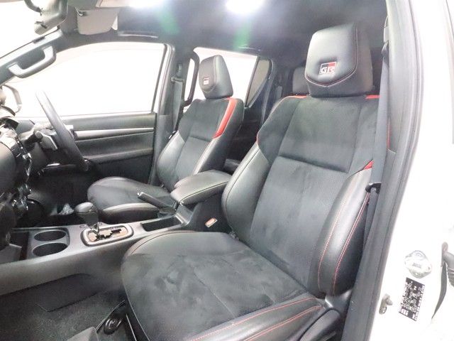 TOYOTA HILUX 4WD 2023 Image 31