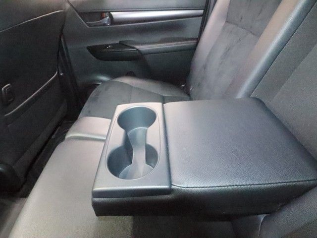 TOYOTA HILUX 4WD 2023 Image 31