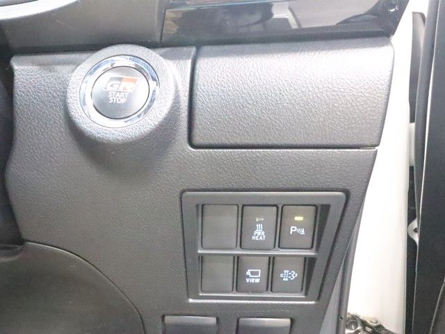 TOYOTA HILUX 4WD 2023 Image 31