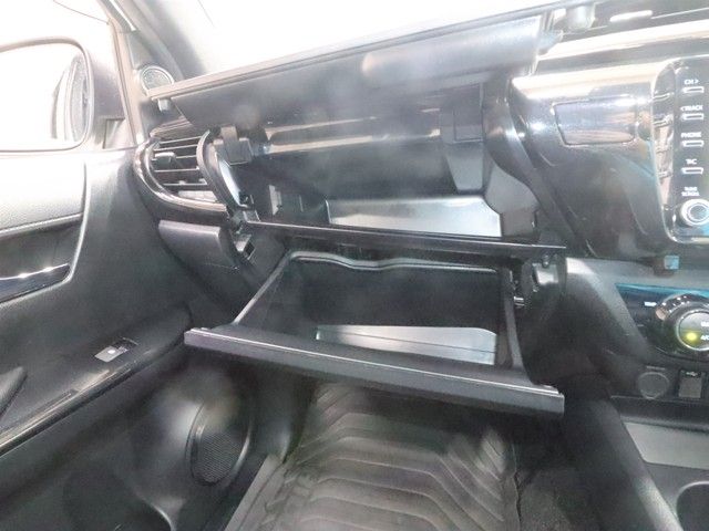 TOYOTA HILUX 4WD 2023 Image 31