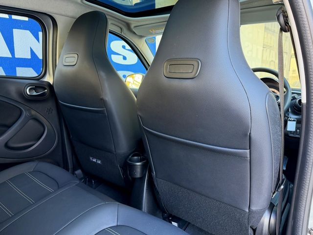 MCC SMART FORFOUR 2017 Image 31