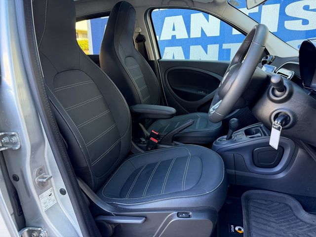 MCC SMART FORFOUR 2017 Image 31