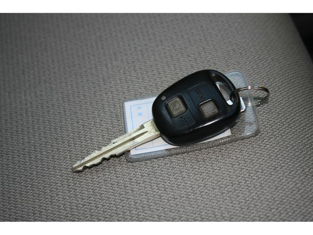 TOYOTA PIXIS SPACE 2016 Image 31