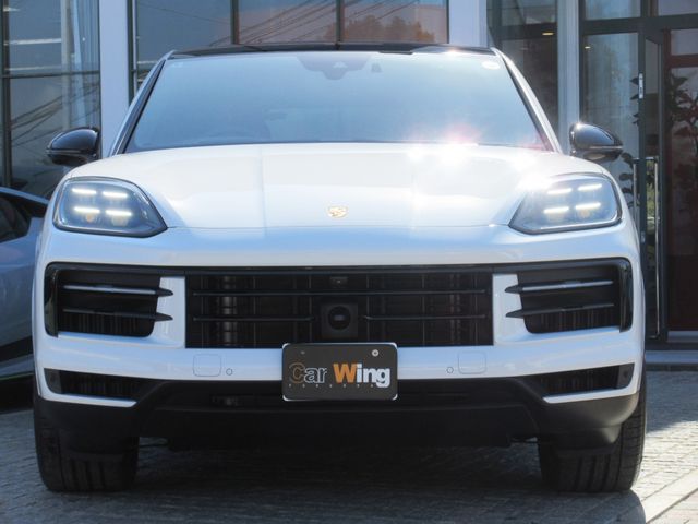 PORSCHE CAYENNE COUP 2024 Image 31