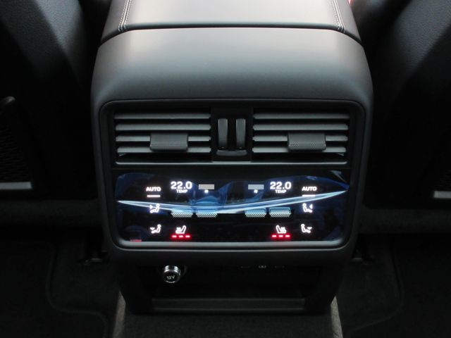 PORSCHE CAYENNE COUP 2024 Image 31