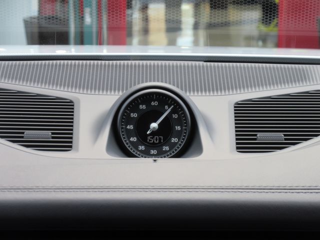 PORSCHE CAYENNE COUP 2024 Image 31