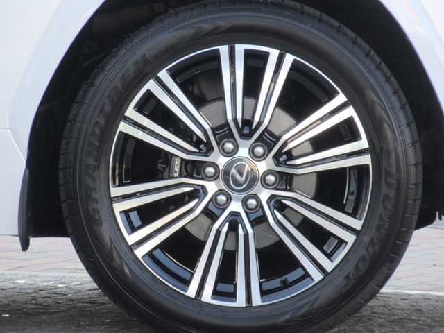 TOYOTA LEXUS LX600 2024 Image 31