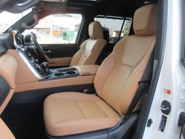 TOYOTA LEXUS LX600 2024 Image 31