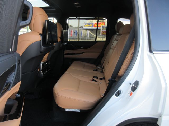 TOYOTA LEXUS LX600 2024 Image 31