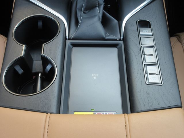 TOYOTA LEXUS LX600 2024 Image 31