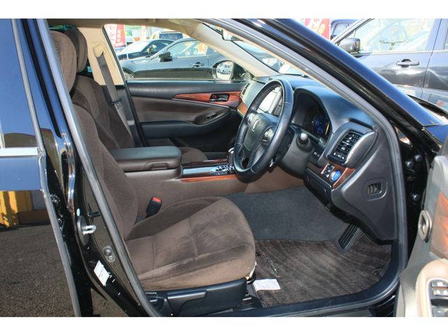 TOYOTA CROWN SEDAN HYBRID 2013 Image 31