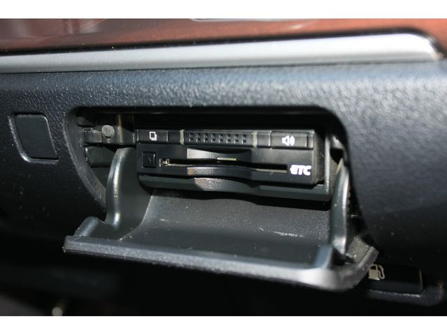 TOYOTA CROWN SEDAN HYBRID 2013 Image 31