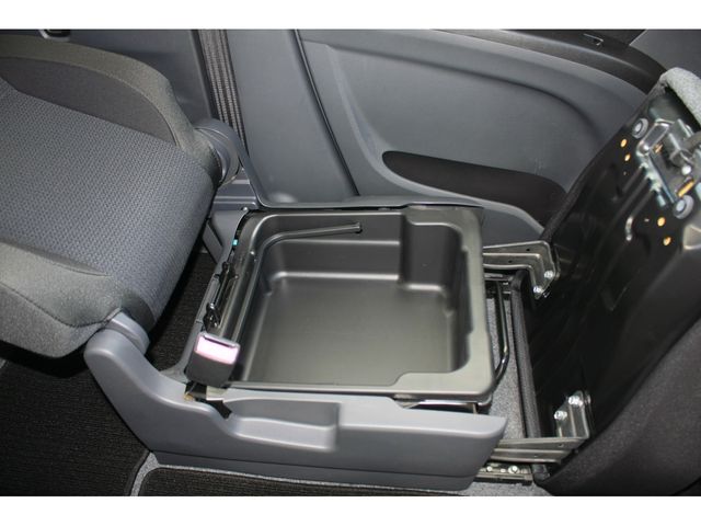 MITSUBISHI DELICA D:2 2WD 2015 Image 31