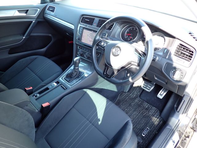 VOLKSWAGEN GOLF ALLT 2017 Image 31