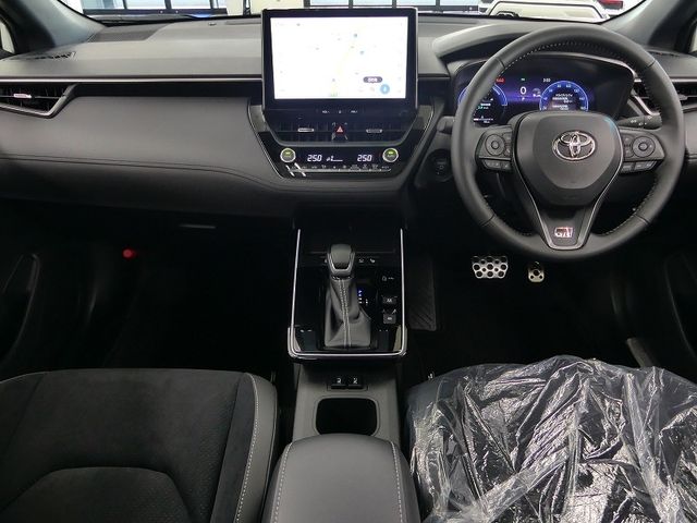 TOYOTA COROLLA CROSS HYBRID 2026 Image 31