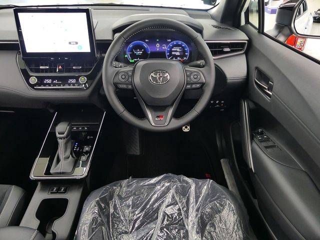 TOYOTA COROLLA CROSS HYBRID 2026 Image 31