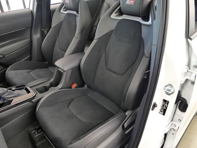 TOYOTA COROLLA CROSS HYBRID 2026 Image 31